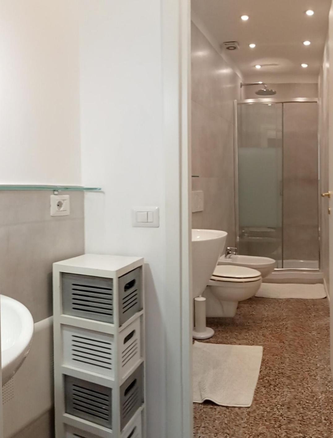 Cinghiale Bianco Apartment กาญารี ภายนอก รูปภาพ